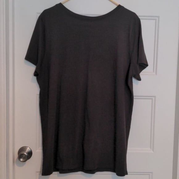 Junk Food Clothing x Torrid RARE Wonder Woman Retro Graphic Tee - Size 2X - Picture 3 of 6